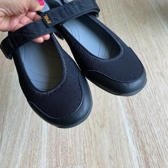 Teva Northwater Gore Strap Mary Jane Flats Women's Size 10.5 Black - Picture 5 of 7